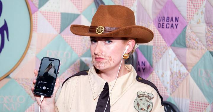 Amelia Dimoldenberg Is Lily Allen’s Breakup for Halloween