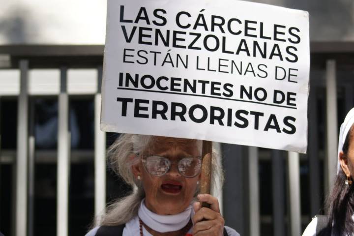 Madres de detenidos piden al Ministerio Penitenciario mejorar condiciones en Tocorón