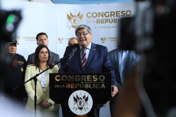 El ministro de Gobernación renuncia tras la fuga de 20 pandilleros del Barrio 18 en Guatemala