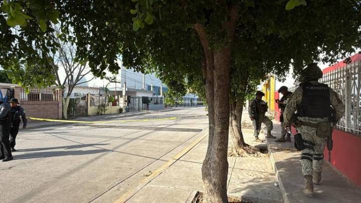 Asesinan a balazos a un hombre dentro de un domicilio de la colonia El Palmito, en Culiacán