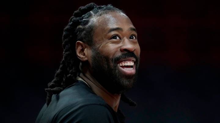 Pelicans sign DeAndre Jordan to reported 1