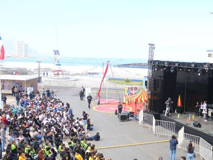Tarapacá miró al cielo y celebró el conocimiento: Más de 5 mil personas participaron en Festival de las Ciencias 2025