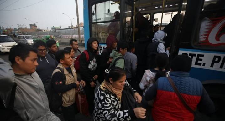 Ministro de Transportes, César Sandoval: El paro del jueves se octubre ha sido un fracaso