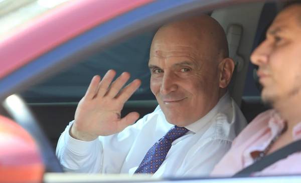 Crece el malestar del Gabinete tras las explicaciones públicas de José Luis Espert