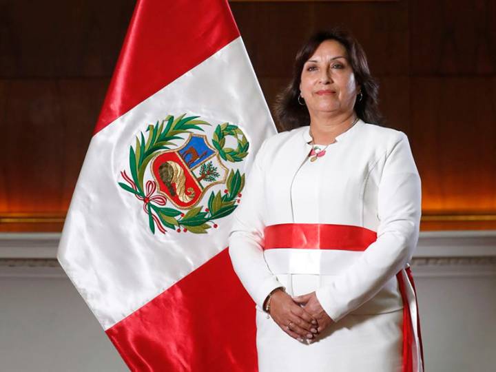 Perú destituye a Dina Boluarte por “incapacidad moral”, nombra a José Jerí como nuevo presidente