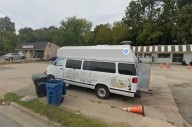 Durham: Cliente balea por la espalda a vendedora de tacos