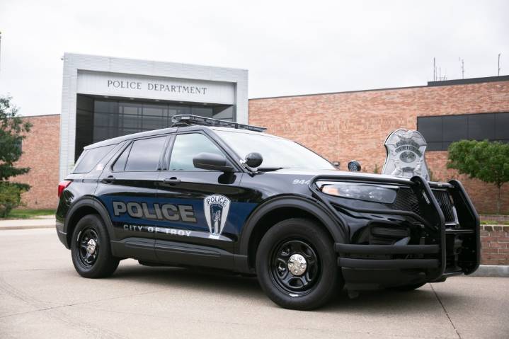 2 charged for Troy liquor store break-in; police also tie them to crime elsewhere