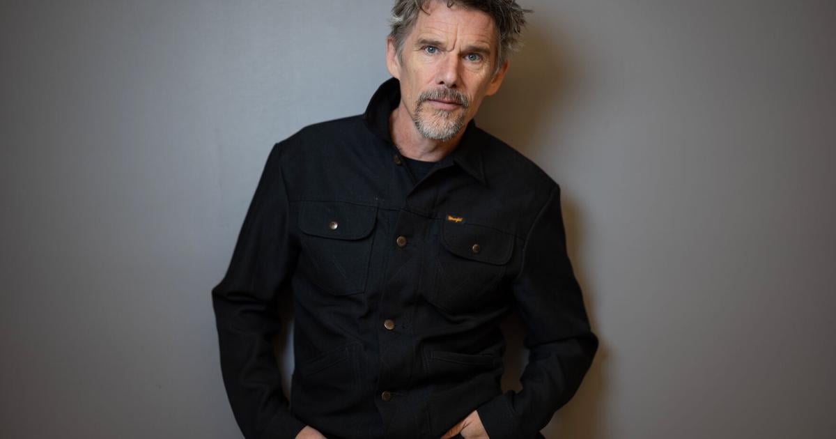 In ‘Blue Moon,’ Richard Linklater and Ethan Hawke's portrait of an artist |