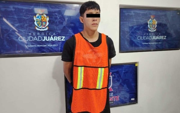 Amagan con navaja a mujer, los detiene la municipal