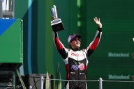 Salvador de Alba se llevó el triunfo en la carrera 1 de la GTM en el México GP