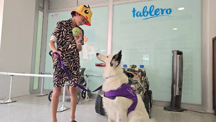 ¿Pueden los perros ayudar a pacientes sobrevivientes de quemaduras? 