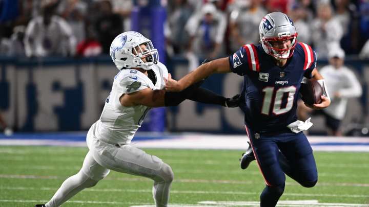 Sunday Night Football: Patriots hold 6-3 lead over Bills after sloppy first half