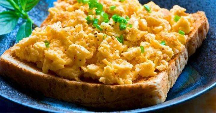 Chef says secret to perfect scrambled eggs is ditching milk for one ingredient