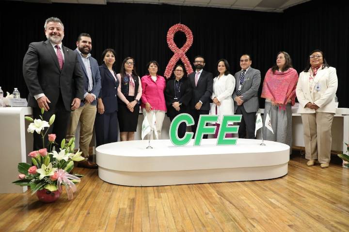 Energía que protege vidas: CFE y el IMSS juntos en el mes de sensibilización sobre el Cáncer de Mama 