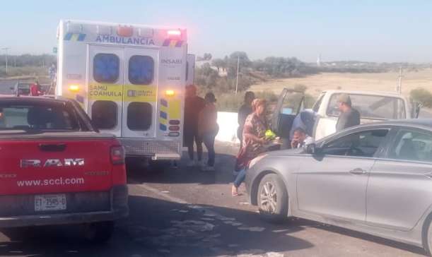 Choque triple deja lesionados en el puente del Cuije en Francisco I. Madero