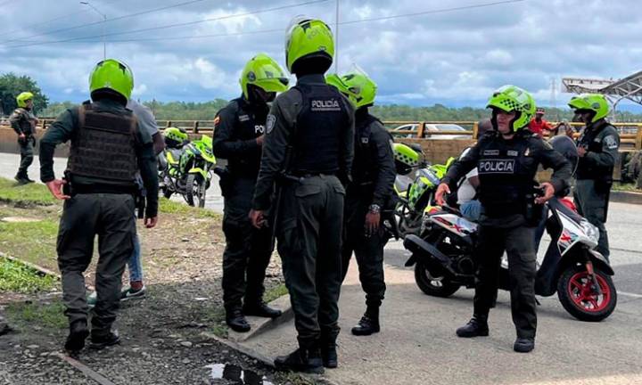 Buenaventura refuerza seguridad con patrullajes