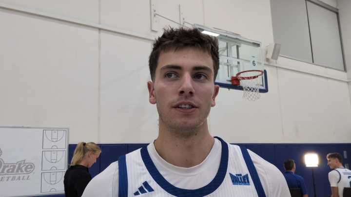 Andrew Alia sticks with Drake men's basketball under Eric Henderson