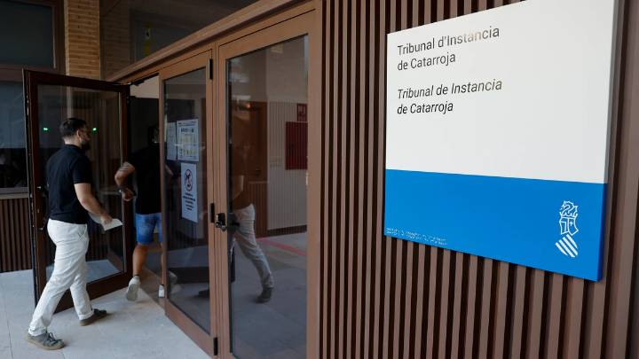 La jueza de la DANA pide a Vilaplana el tique del parking tras la comida con Mazón en 'El Ventorro'