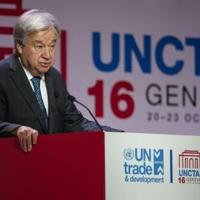 Global trade system risks coming off the rails: UN chief