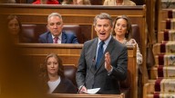 Feijóo sepulta el aborto y pasa a la conquista de la clase media