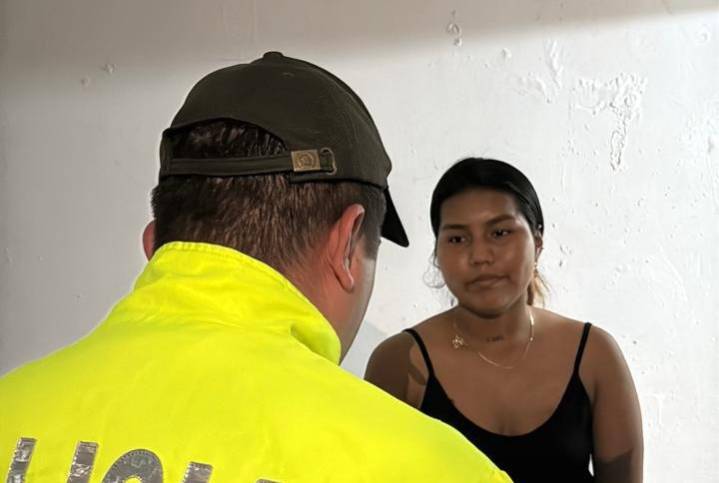 Nueva orden de captura contra alias “Karla”, presunta cabecilla financiera de disidencias en el Huila