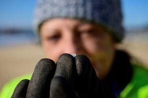 EU parliament adopts curbs on plastic pellet pollution