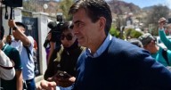 Senador de centroderecha Rodrigo Paz es elegido presidente de Bolivia