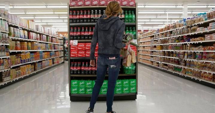 Iowa HHS working with retailers to implement new ‘junk food’ restrictions on SNAP