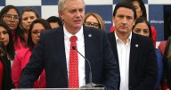 “Si tanto lo motiva defender a los operadores políticos ...”: republicanos sale a responder la arremetida de Boric