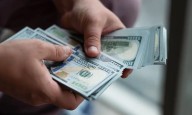 Precio del dólar del 24 de octubre pasa los 214 bolívares