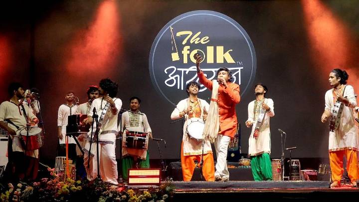 'The Folk Aakhyan' & Rahul Deshpande Enchant Pune At Kothrud Surotsav 2025