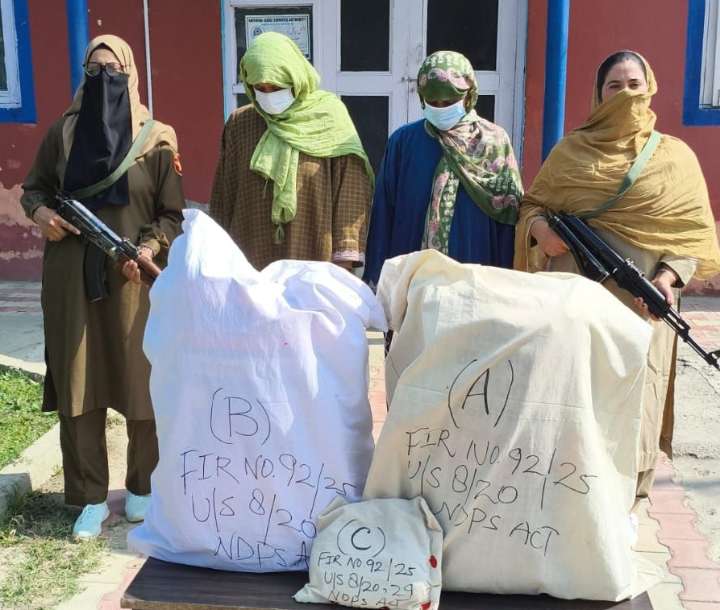 Two Women Drug Peddlers Arrested in South Kashmir’s Shopian