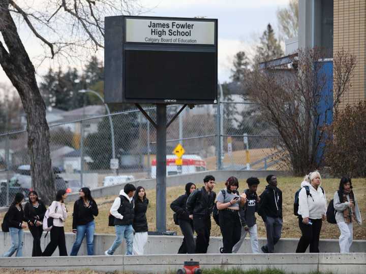 Calgary teachers, students back in classrooms after teachers' strike
