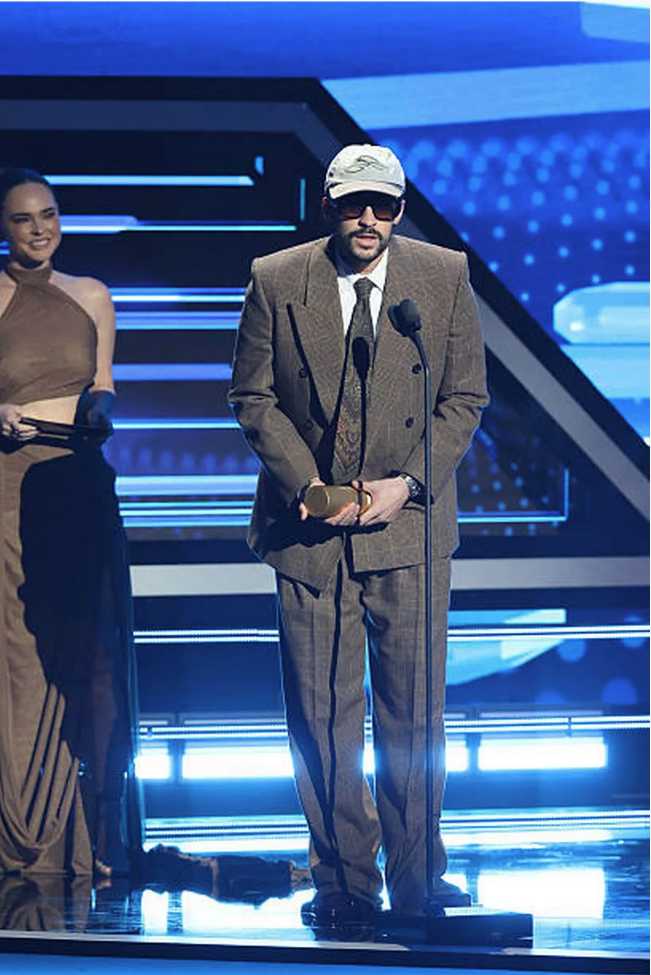 Bad Bunny no se pierde los Premios Billboard de la Música Latina, en los que fue el máximo ganador