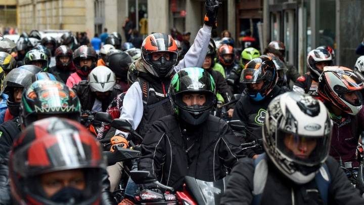 Paro en Bogotá: en el Congreso piden cuentas al alcalde Galán por medidas contra motociclistas