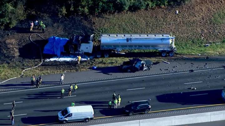 7 killed in fiery crash on I-85 in Jackson County