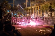 Policía de Perú provocó ataques a 25 periodistas en marcha de protesta, según gremio