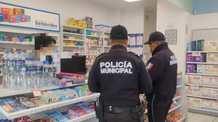 Roban farmacia en Apizaco; cuatro sujetos se llevan medicamento controlado y celulares