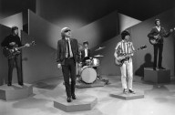 Influential guitarist, co-founder of iconic ‘60s rock band dies at 79