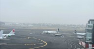 AICM regresa a la normalidad: Despegues y aterrizajes se reanudan tras banco de niebla