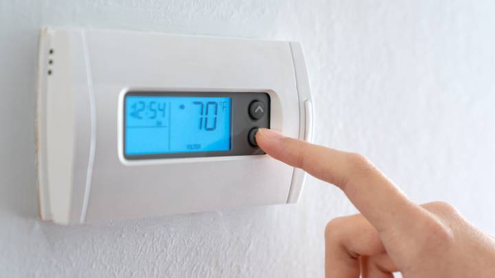 What should you set your thermostat to in fall? What experts say