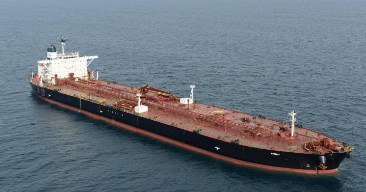 Sanctions-evading Russian oil ships could pollute the Arctic, PM's adviser warns