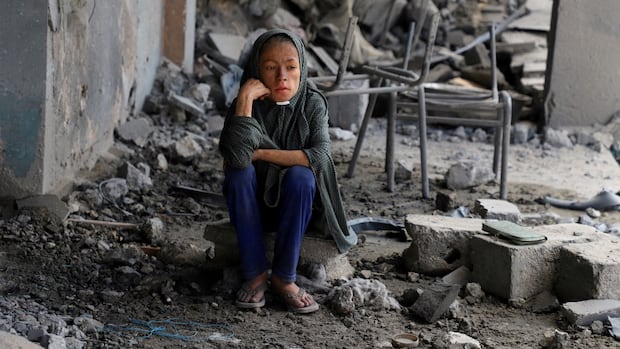 Israeli defence minister says Palestinians who stay in Gaza City will be considered militants