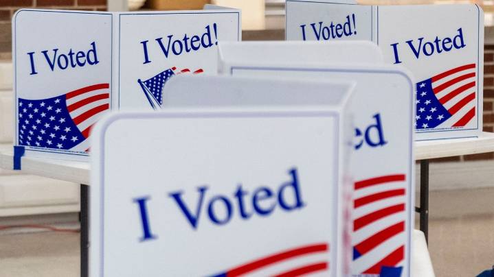Former South Carolina elections director arrested after using state card to buy fuel, agents say