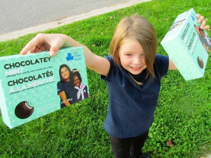 Scammers pretending to sell Girl Guide cookies prompt consumer warnings in B.C. and Ontario