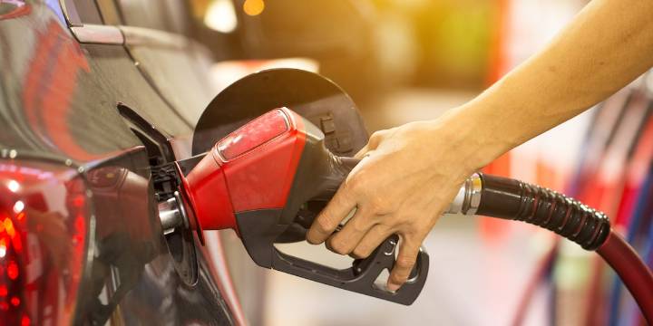 SC gas prices lower this week; national gas prices could drop below $3