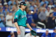 Double plays and errors send Mariners to first Game 7 still seeking their World Series debut