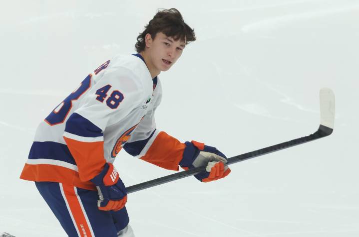 Penguins outlast Islanders to spoil Matthew Schaefer's debut - The Rink Live | Coverage of youth, junior, high school and college hockey