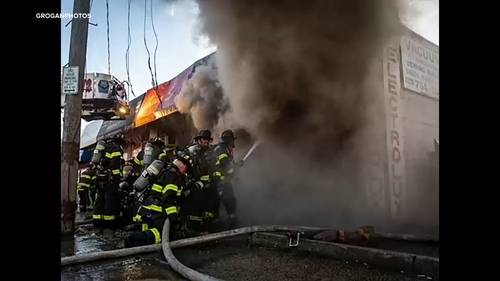 Flames destroy vacuum store at strip mall in Oceanside