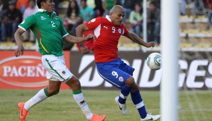 "Chupete" Suazo habló sobre su quiebre con Jorge Sampaoli: "No me gustó la forma"